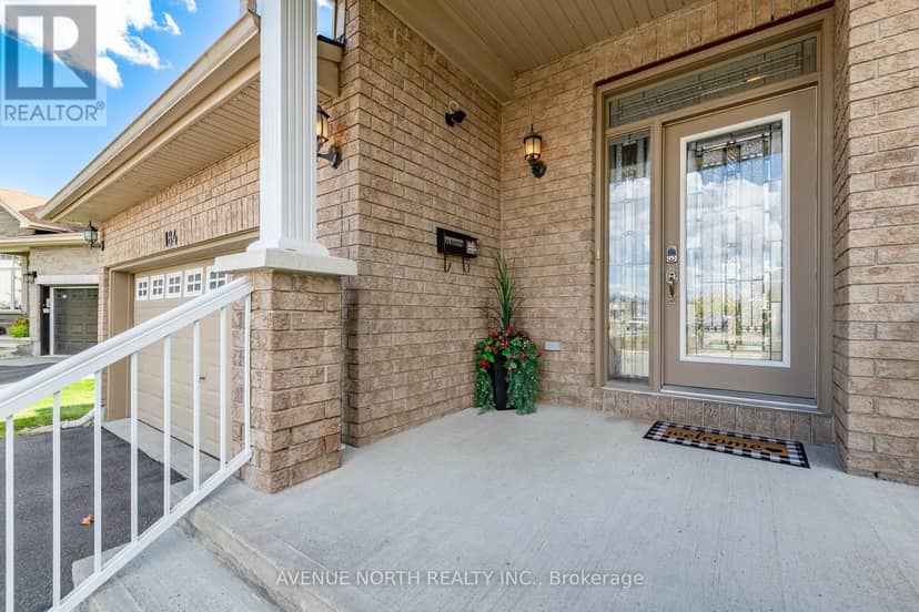 184 Felicity Crescent — photo 2 of 40