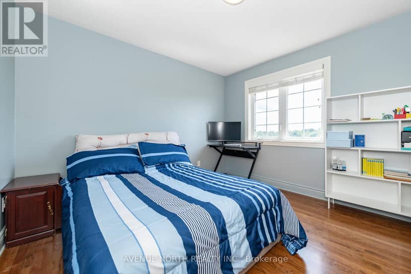 184 Felicity Crescent — photo 31 of 40