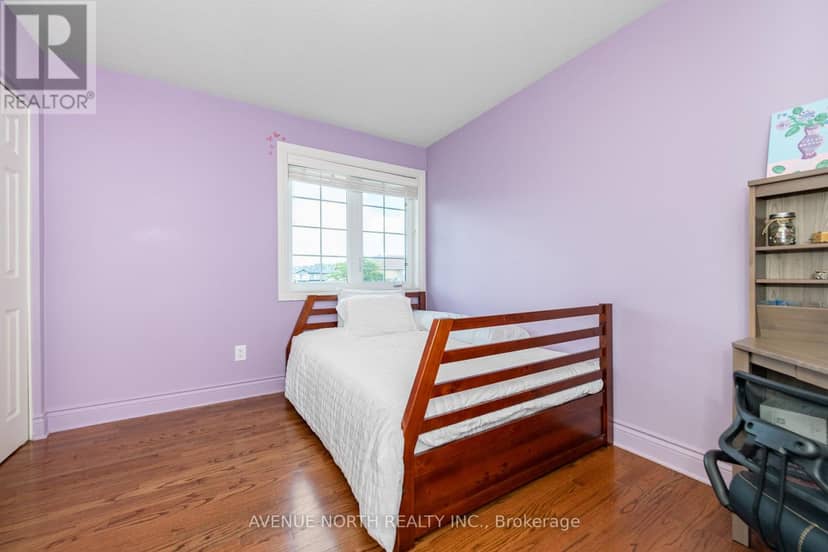 184 Felicity Crescent — photo 33 of 40