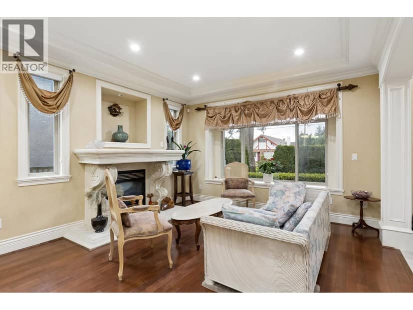 418 E 13TH STREET, North Vancouver, photo 4