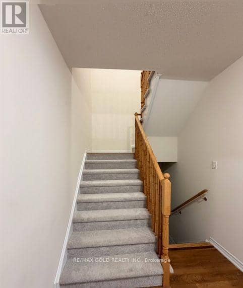 86 Molozzi Street — photo 14 of 30
