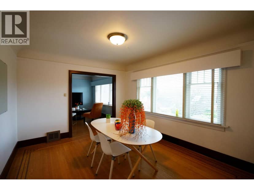 3945 W 10TH AVENUE, Vancouver, photo 8