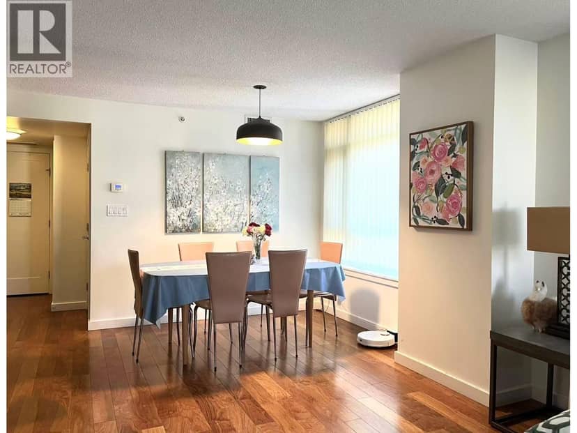 662 2080 W BROADWAY, Vancouver, photo 3