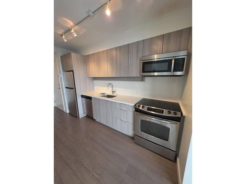 3008 13308 CENTRAL AVENUE, Surrey, photo 7