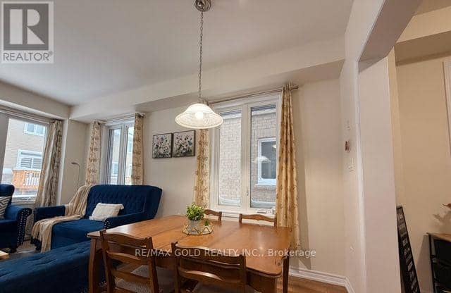 86 Molozzi Street — photo 8 of 30