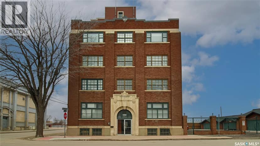 400 1150 Rose STREET — photo 1 of 40