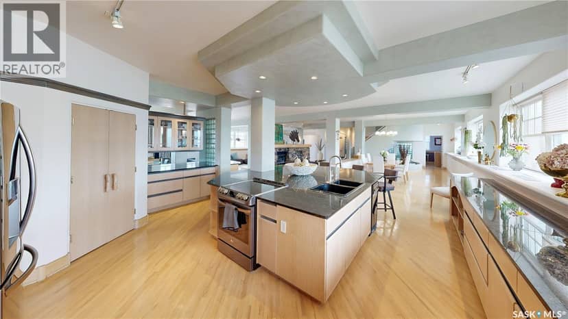400 1150 Rose STREET — photo 13 of 40