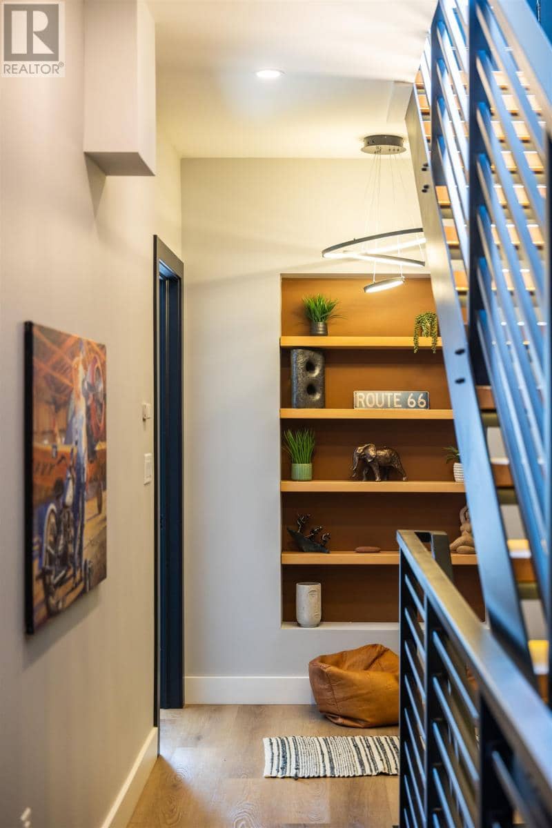 64 Dorchester Street — photo 32 of 40