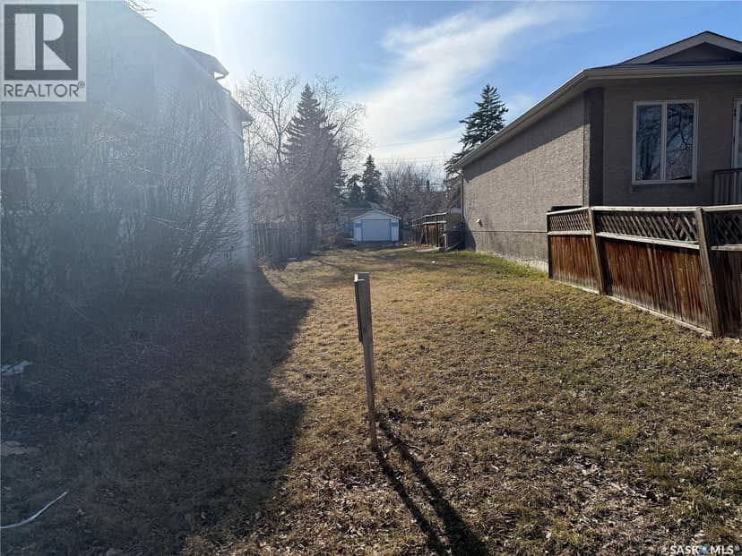 1130 Athol STREET — photo 2 of 2