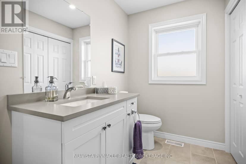 3864 St Clair Parkway — photo 14 of 38