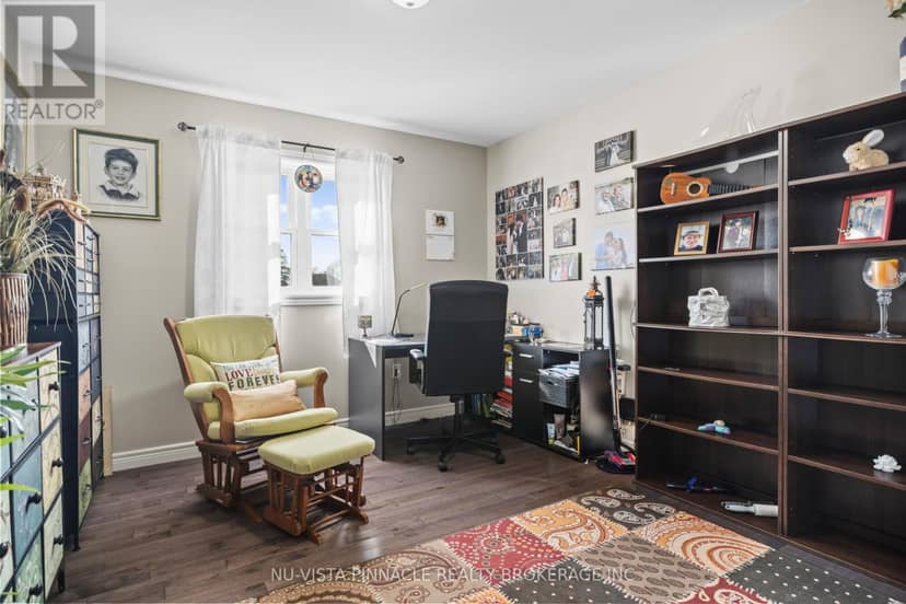 3864 St Clair Parkway — photo 19 of 38