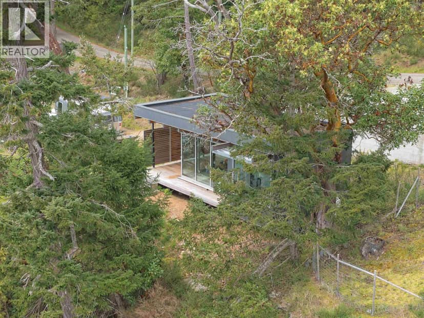 240 OLD SCOTT ROAD, Salt Spring, photo 4