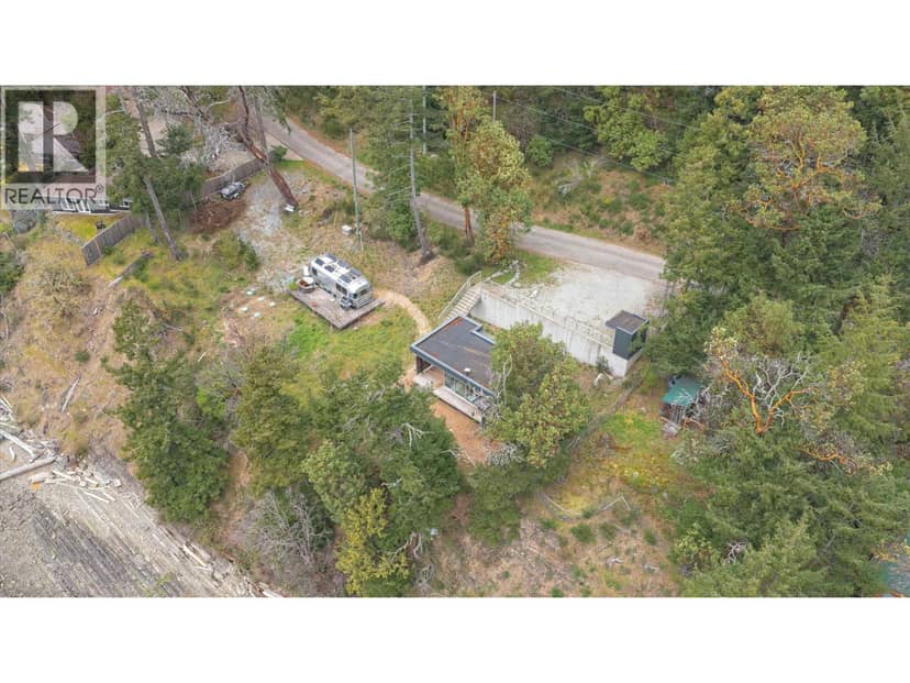 240 OLD SCOTT ROAD, Salt Spring, photo 5