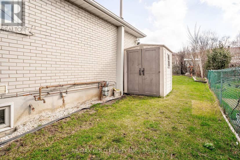 53 Davenport Crescent — photo 38 of 40