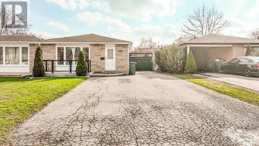 53 Davenport Crescent — photo 3 of 40