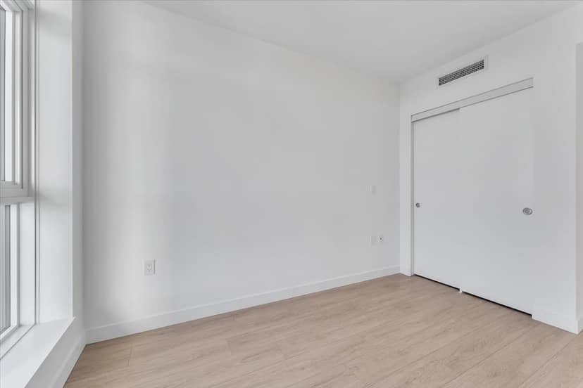 1212 13675 107A AVENUE, Surrey, photo 6