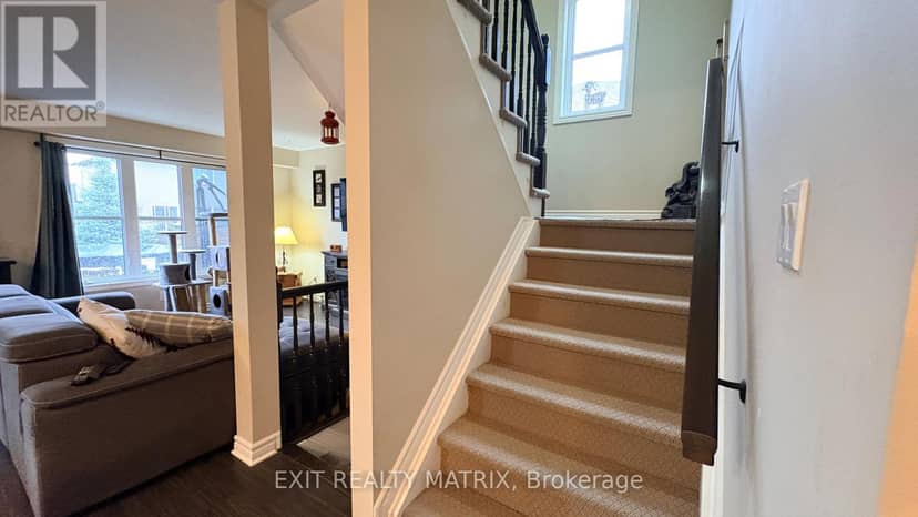 371 Trillium Circle S — photo 10 of 18