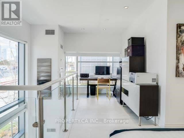 WL08 - 80 Marine Parade Drive — photo 11 of 20