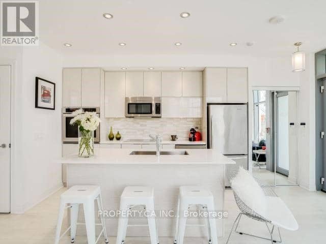 WL08 - 80 Marine Parade Drive — photo 6 of 20