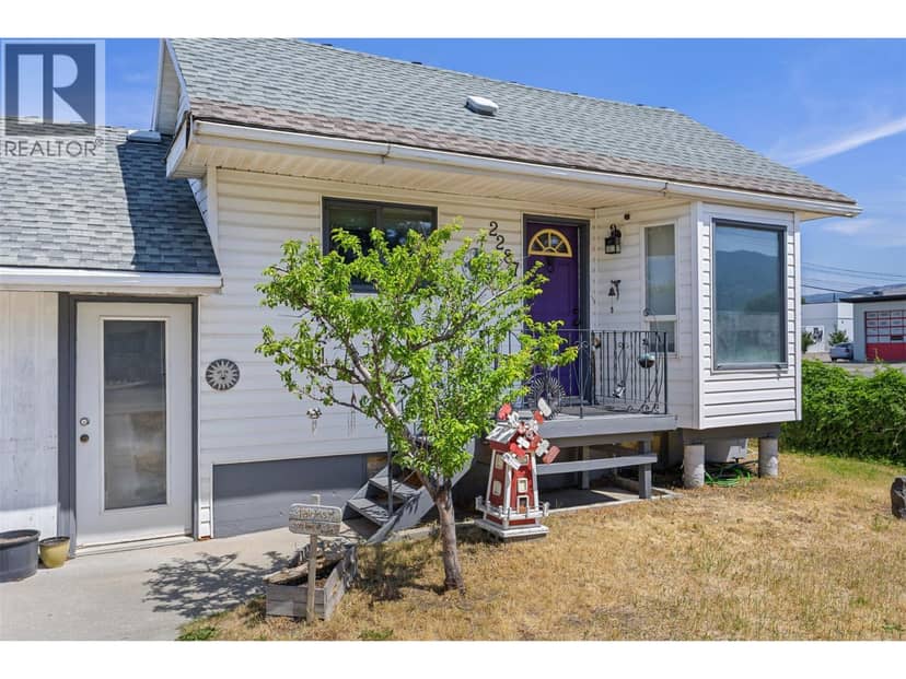 2287 Granite Avenue, Merritt, photo 3