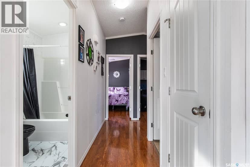 130 Marine DRIVE — photo 13 of 40