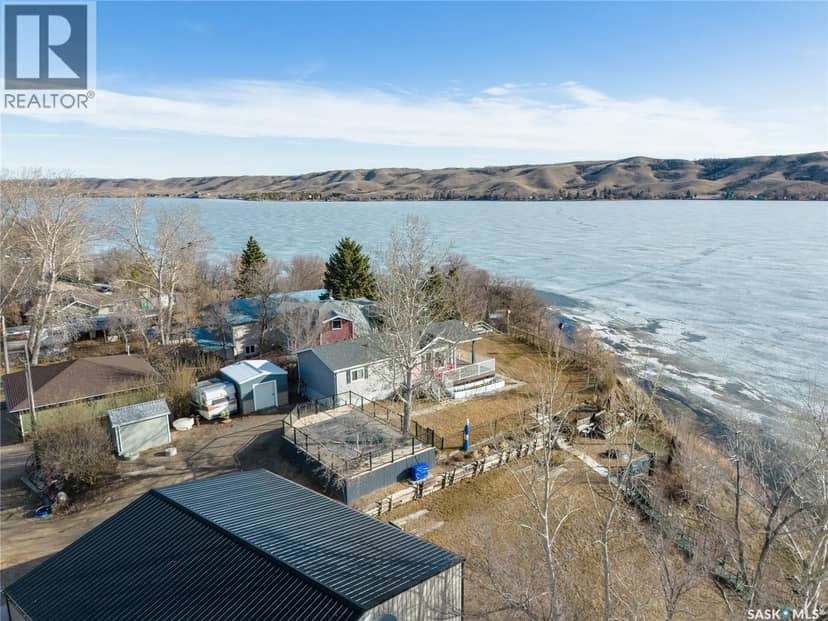 130 Marine DRIVE — photo 35 of 40