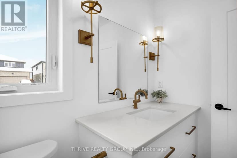 3 Basil Crescent — photo 12 of 31