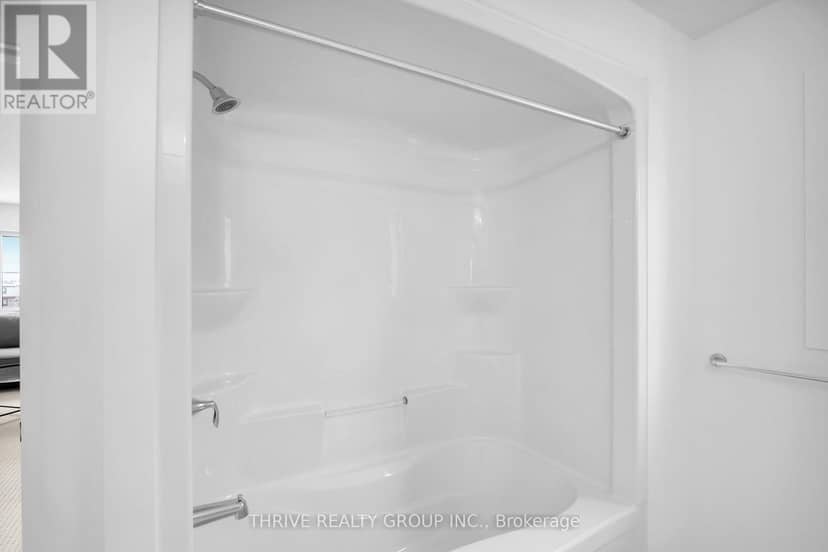 3 Basil Crescent — photo 24 of 31