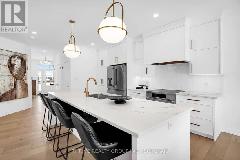 3 Basil Crescent — photo 5 of 31