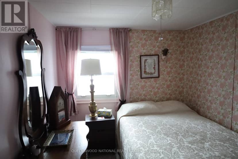 369 Wigston Drive — photo 39 of 40