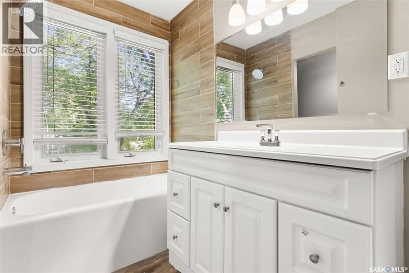 2358 Montreal STREET — photo 24 of 36