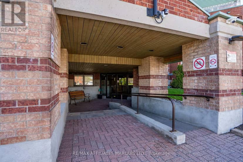 408 - 121 Water Street W — photo 3 of 25