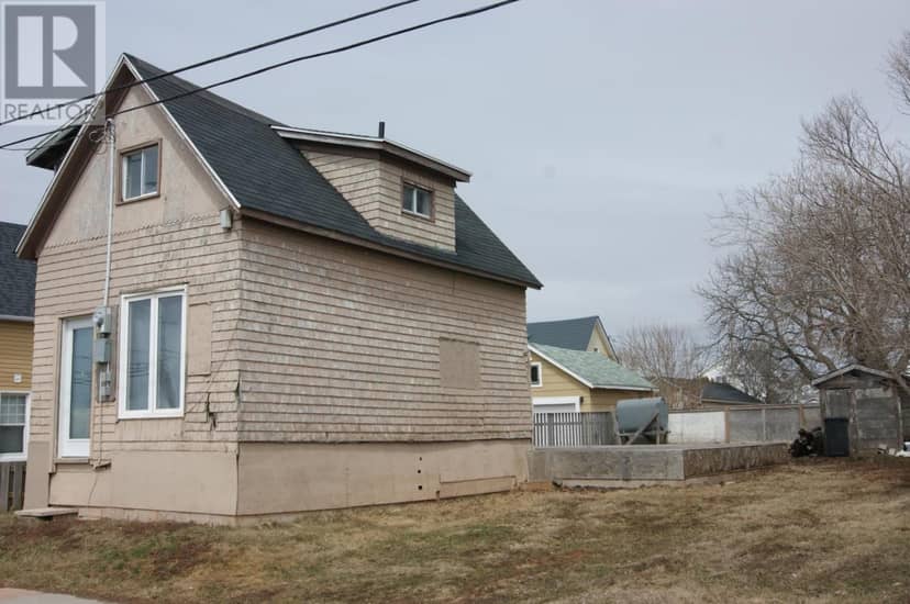 389 Second Street — photo 2 of 11