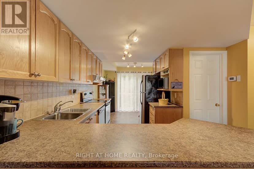 47 - 128 Bonfield Private — photo 6 of 24