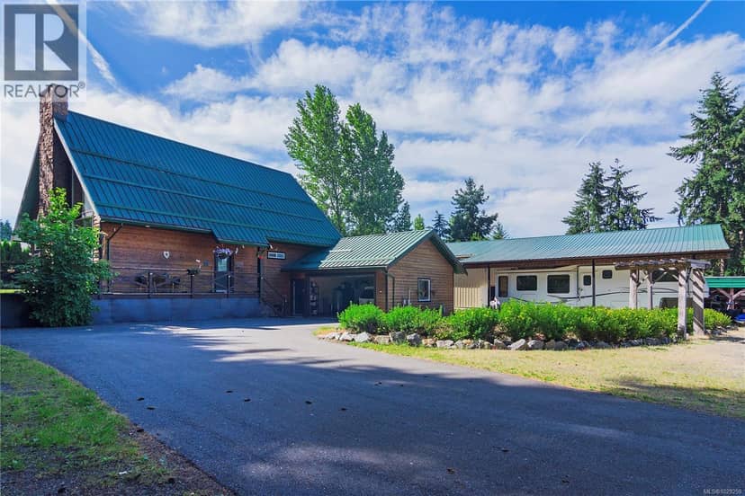 12270/12272 Chandler Rd, Ladysmith