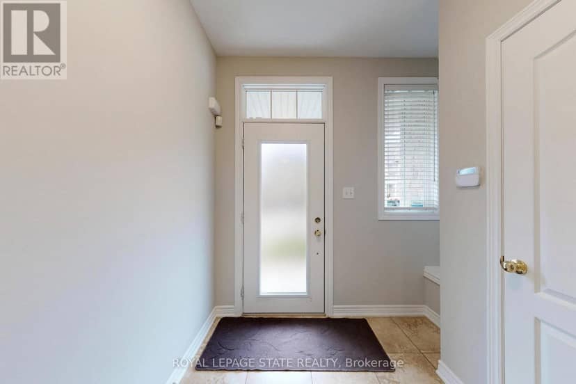 34 Forest Valley Crescent — photo 4 of 40