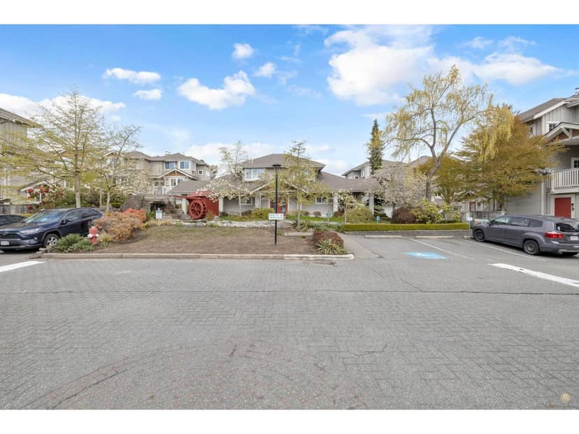 3 14877 58 AVENUE, Surrey, photo 4