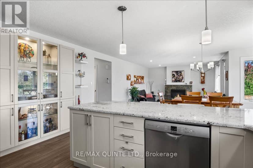 6 Granby Court — photo 15 of 40