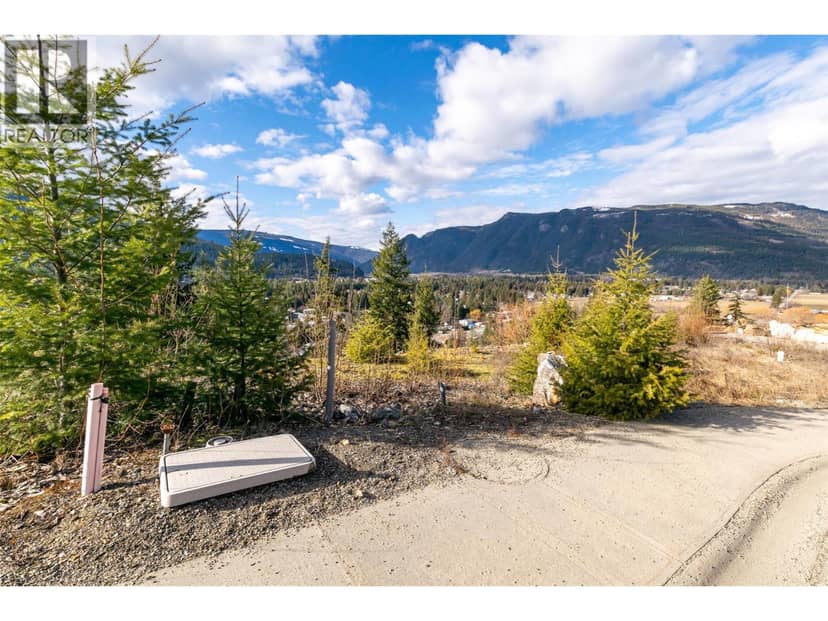 274 Bayview Drive, Sicamous, photo 4