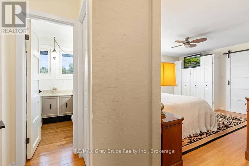 15 Isthmus Bay Road — photo 23 of 40