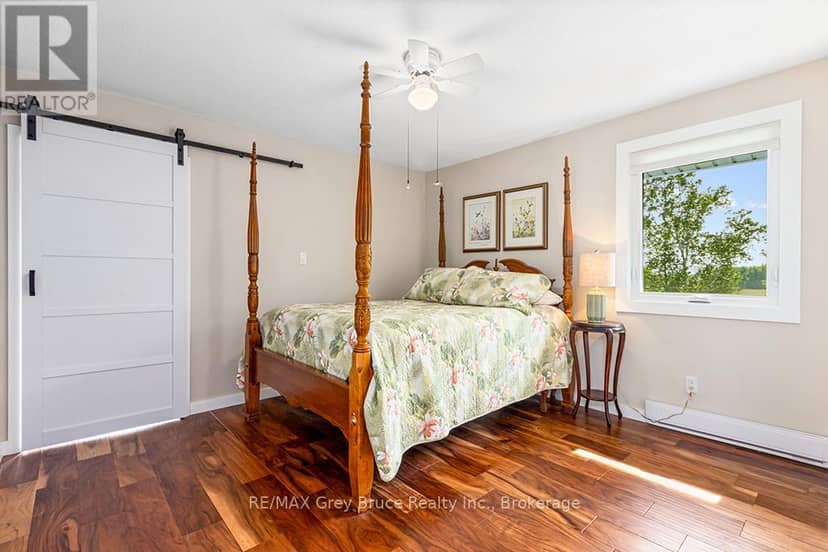 15 Isthmus Bay Road — photo 28 of 40