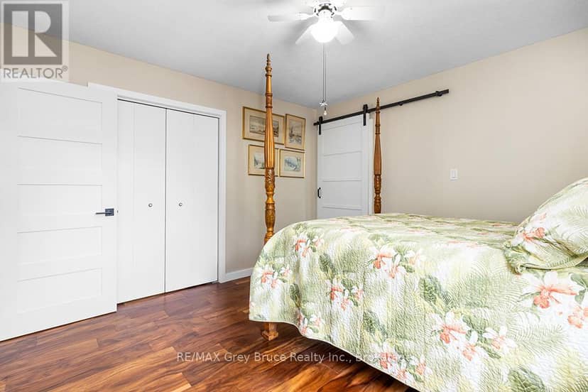 15 Isthmus Bay Road — photo 29 of 40