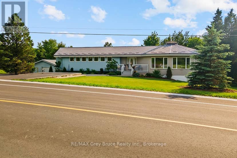 15 Isthmus Bay Road — photo 3 of 40
