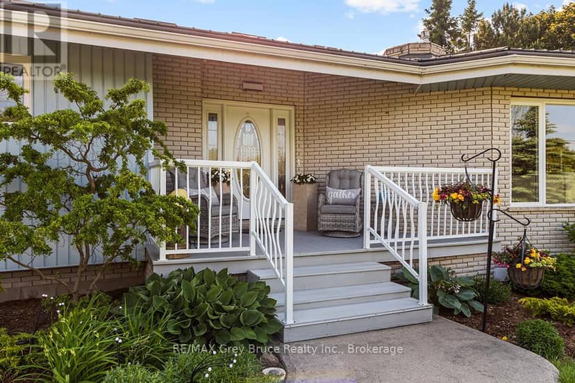 15 Isthmus Bay Road — photo 4 of 40