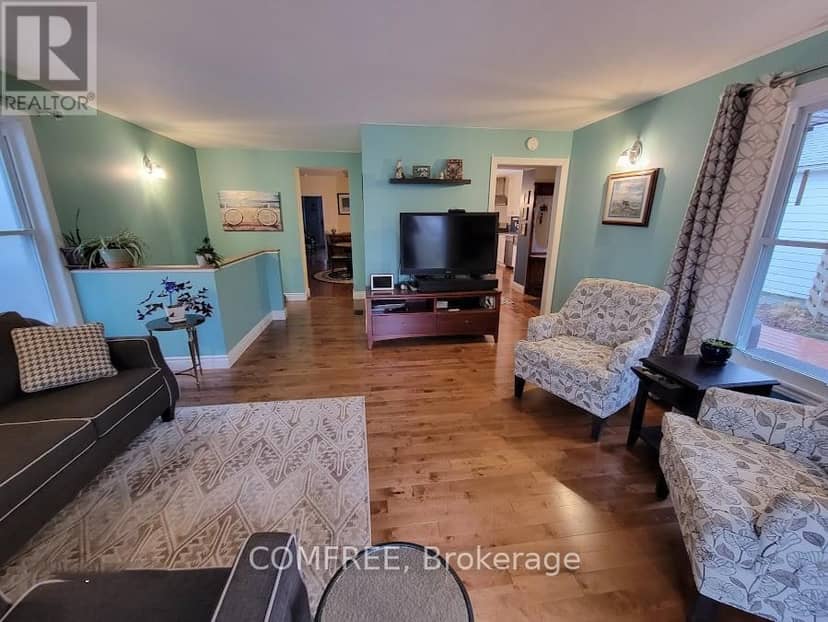 136 John Street — photo 11 of 40
