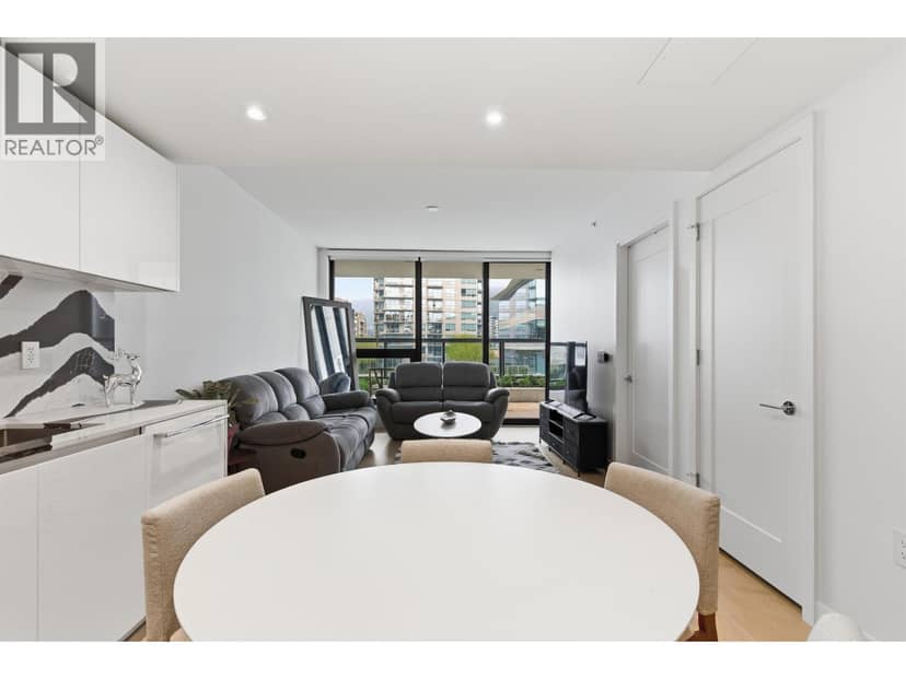 410 135 E 13TH STREET, North Vancouver, photo 3
