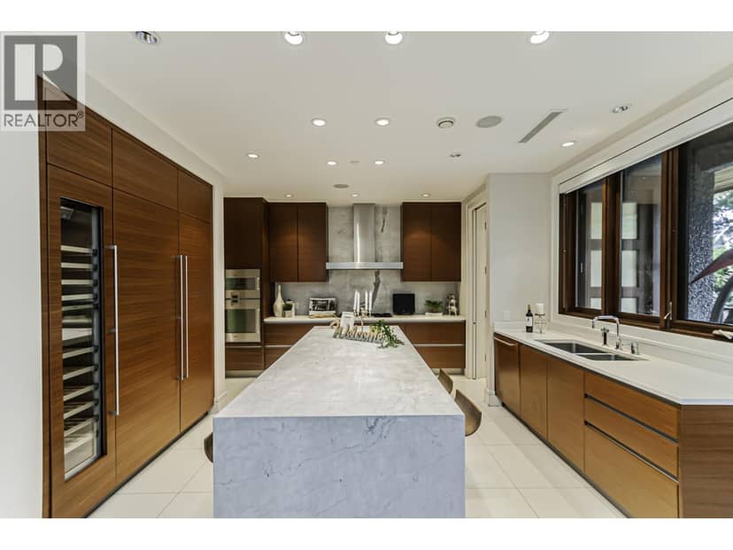 3875 W 36TH AVENUE, Vancouver, photo 2