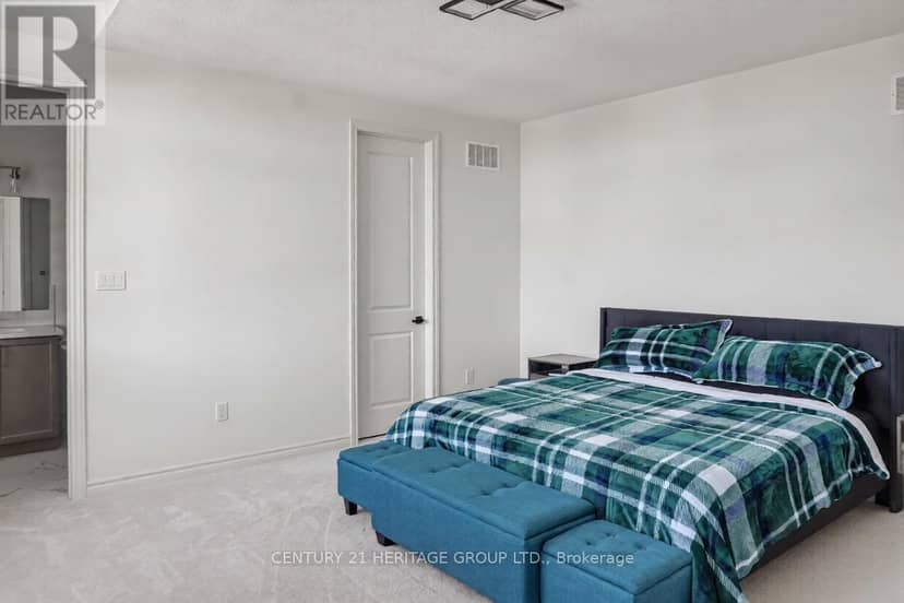 27 Orchid Crescent — photo 18 of 38