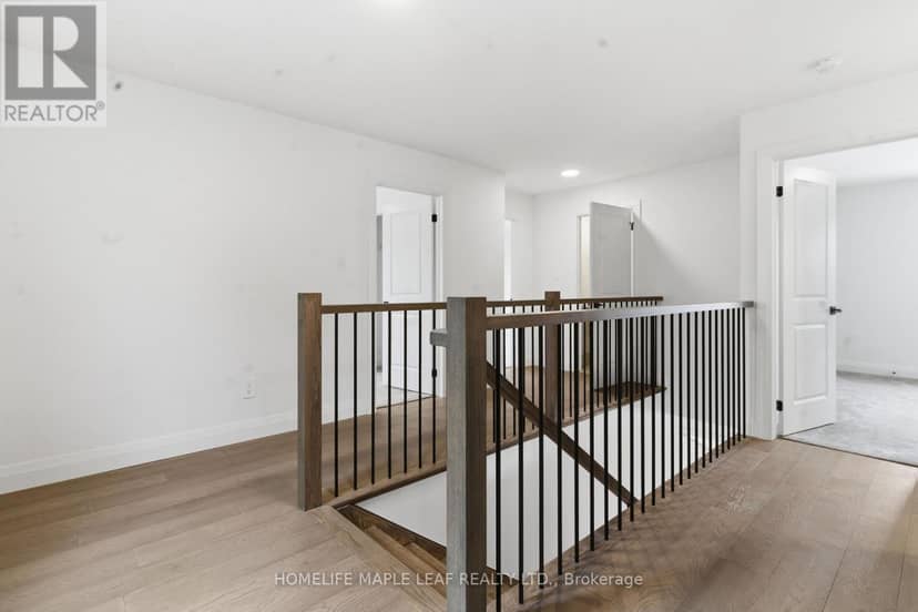1566 Wright Crescent — photo 21 of 40