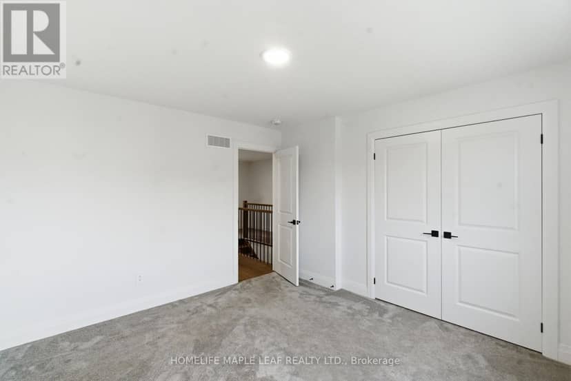 1566 Wright Crescent — photo 34 of 40
